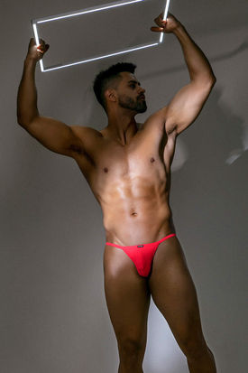 Cut4Men SP4NDEX GLOW 16 Kini Scarlett