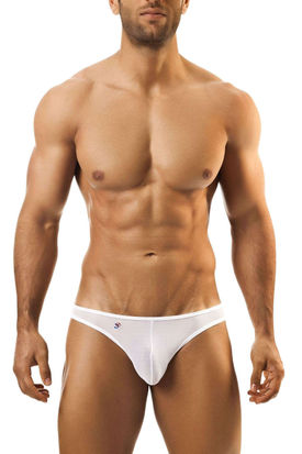 Joe Snyder Bikini 01