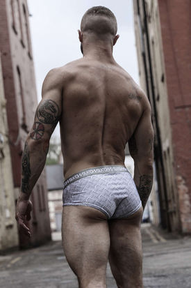 Sukrew Industrial Apex Brief - Checker