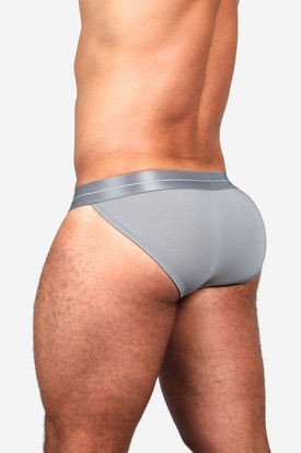 TEAMM8 Icon Sports Brief