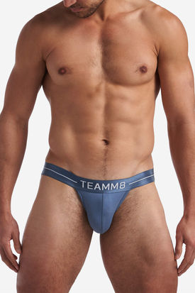 TEAMM8 Icon Sports Brief