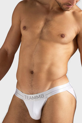 TEAMM8 Icon Sports Brief