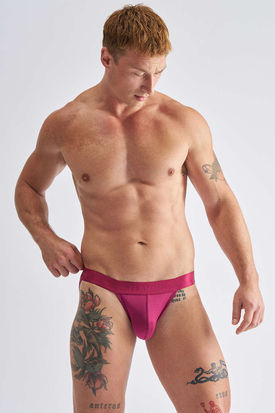 TEAMM8 Reign Sports Brief - Ruby
