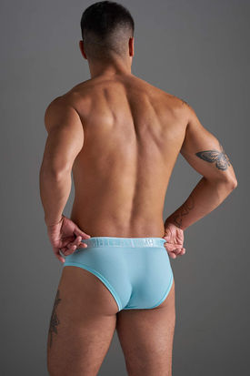 TEAMM8 Shade Brief