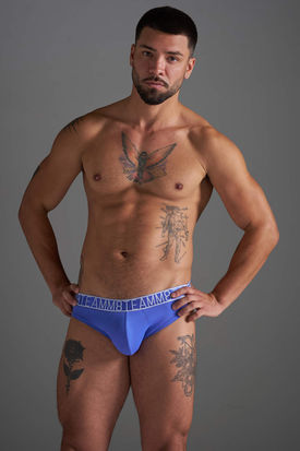 TEAMM8 Shade Brief