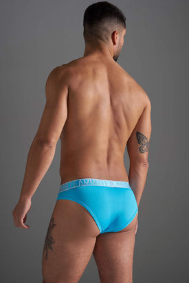TEAMM8 Shade Brief